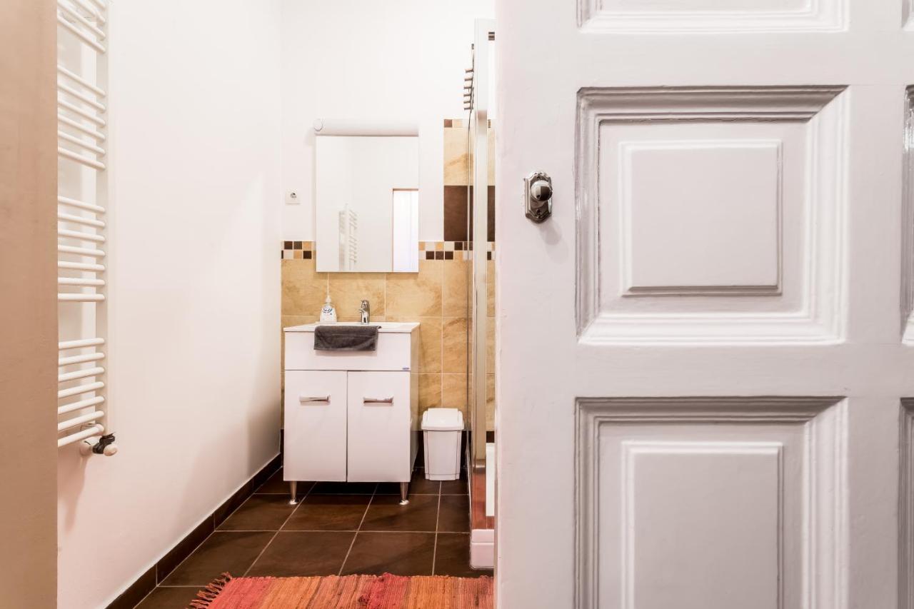 Berta - 4 Bedrooms, 3 Baths บูดาเปสต์ ภายนอก รูปภาพ